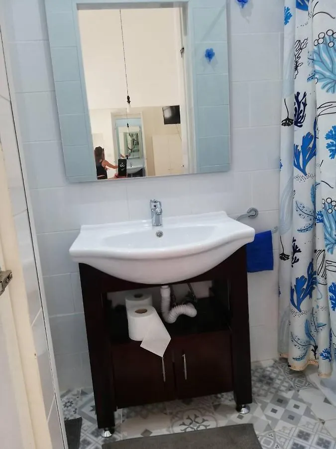 Sparrows Nest Larnaca Appartement